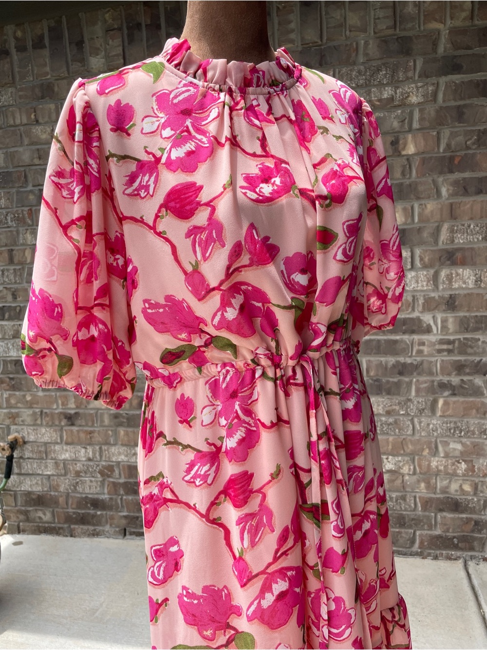 JODIFL Pink Floral Midi Dress with Ruffled Neckline